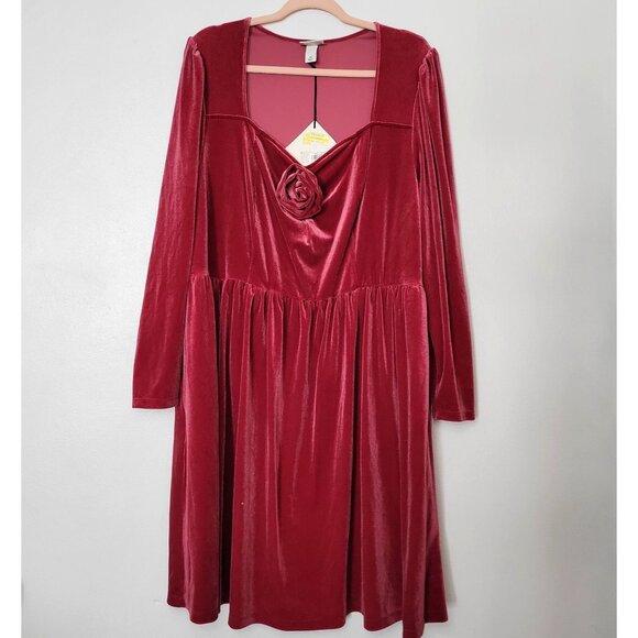 Ava & Viv Womens 2X Red Velvet Long Sleeve Dress With Rose Accent - Picture 3 of 8